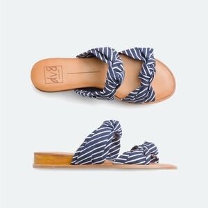 Stylish DV8 dolce vita Paz textile knotted slide navy and white Sandals size 9.5